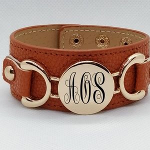 Anicelook Jewelry - Custom Leather Cuff Bracelet with Monogram charm Anicelook Jewelry - Custom Leather Cuff Bracelet with Monogram charm